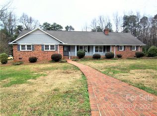 404 Hawthorne Rd, Kings Mountain, NC 28086