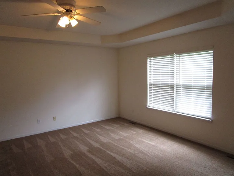 5004-5006 Betty Jean Way — Photo 25