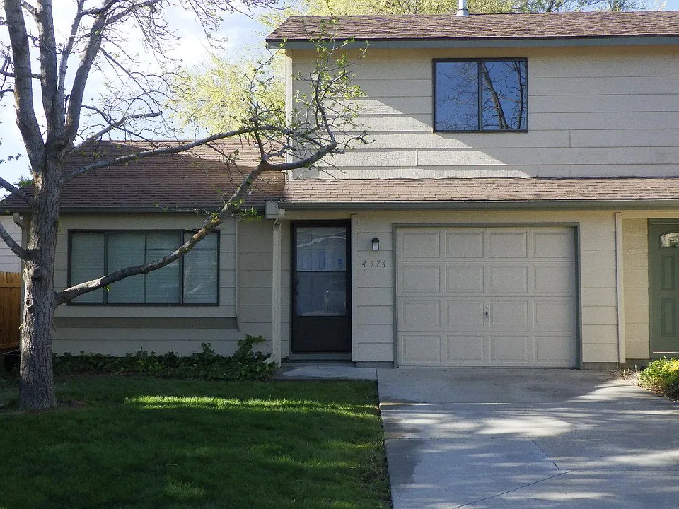 4374 W Rose Hill Ct
