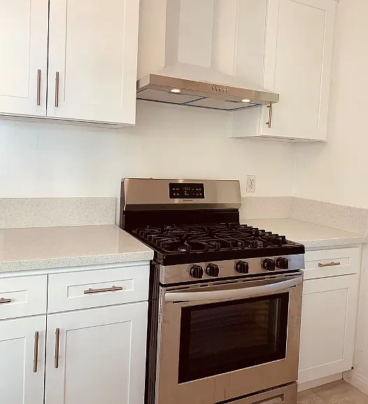 4651 Avenida Del Este — Photo 6
