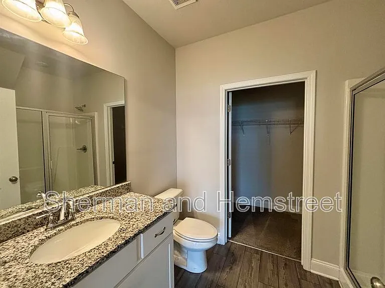 1101 Clareton Dr — Photo 11