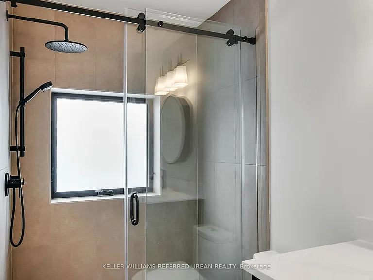 101R Pendrith St — Photo 37
