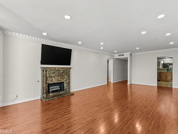 4th image of 1401 Valley View Rd APT 334