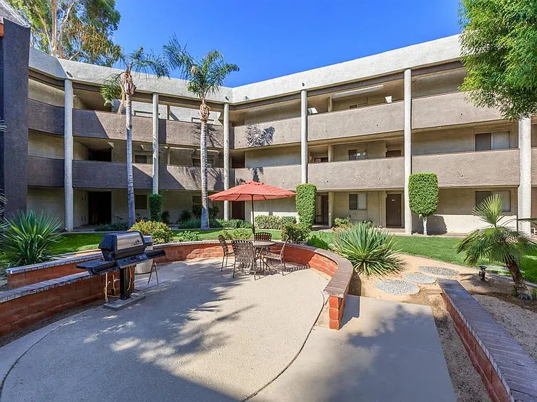 Mojave Blue Apartments — Photo 46