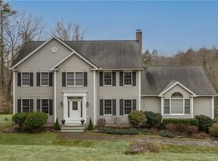 333 Luna Trail Ext, Southbury, CT 06488