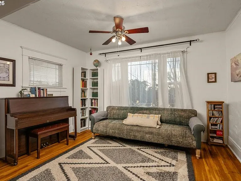 6059 NE Willow St — Photo 6