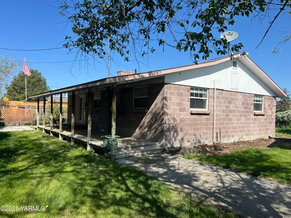 3311 N Wenas Rd, Selah, WA 98942