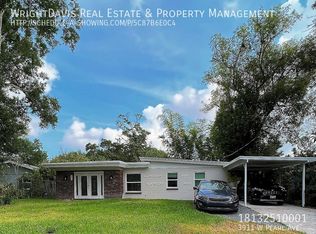 3911 W Pearl Ave, Tampa, FL 33611