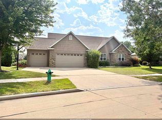 2701 E Glenhurst Ln, Appleton, WI 54913