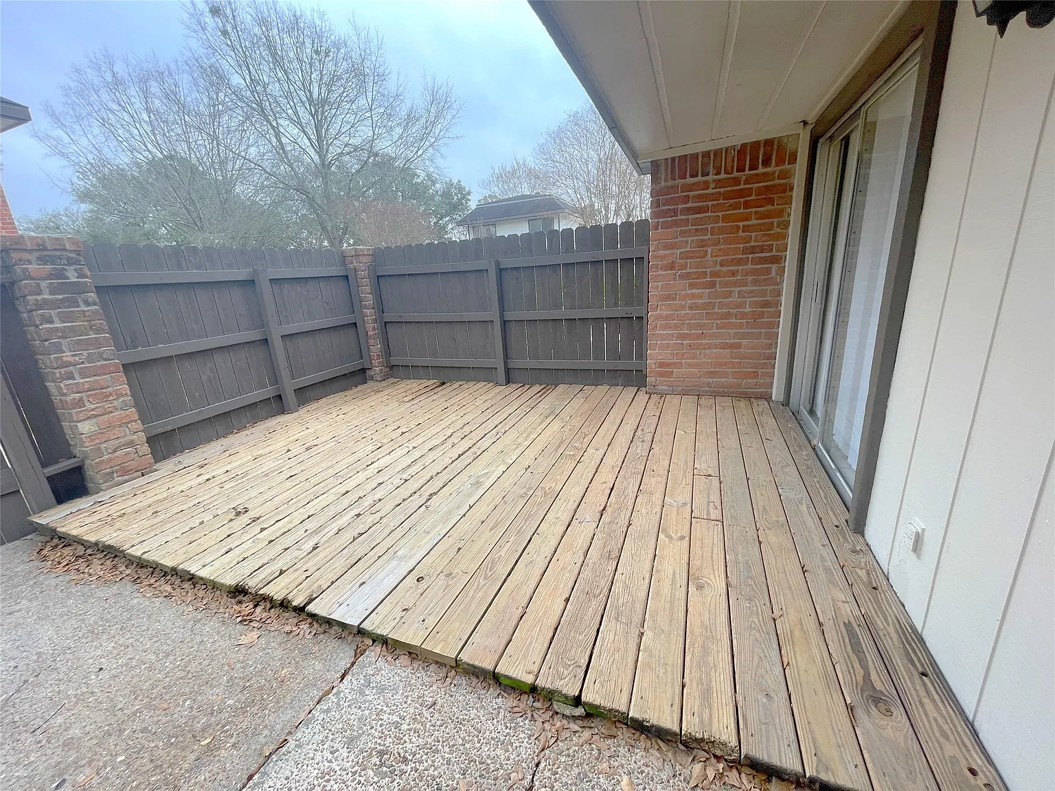 3 bed, 2.5 bath, 1300 sqft, $1,395 — Photo 3