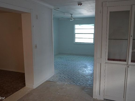 5th image of 2877R Edenwood St