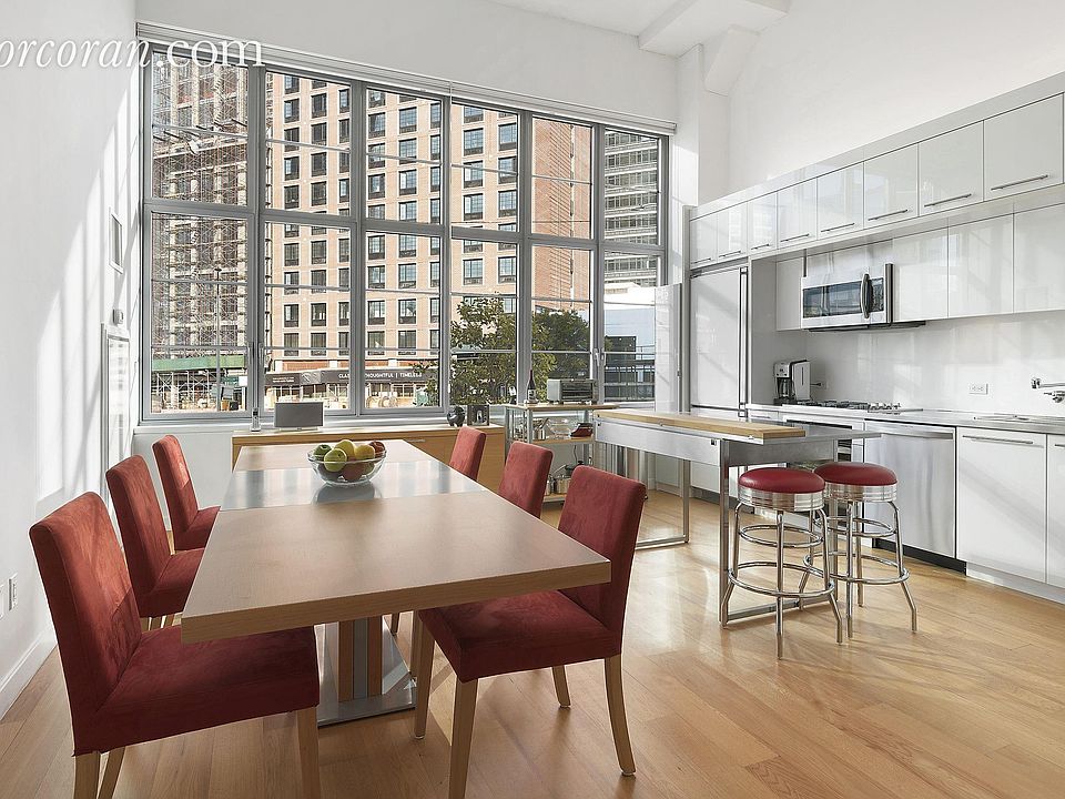 1st image of 27-28 Thomson Ave #246