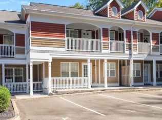 225 Crescent Hill Pl APT 108, Louisville, KY 40206