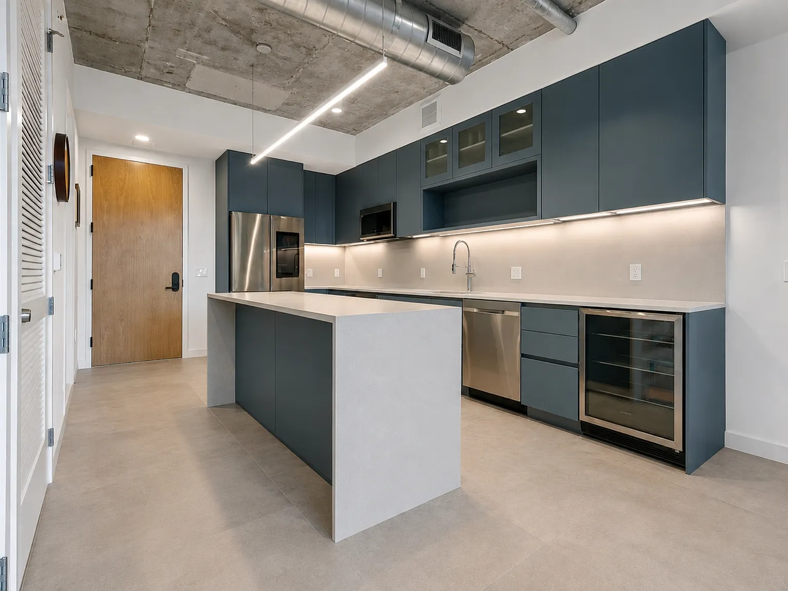 1 bed, 634 sqft, $2,740 — Photo 1