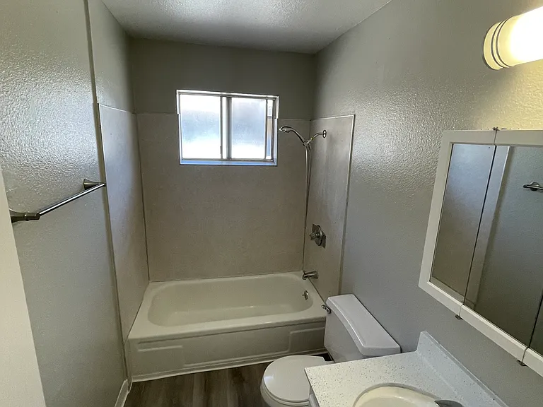 410 U St #I — Photo 9