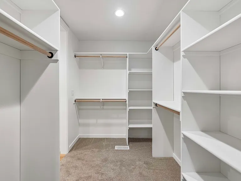 Castle Pine Dr — Photo 23