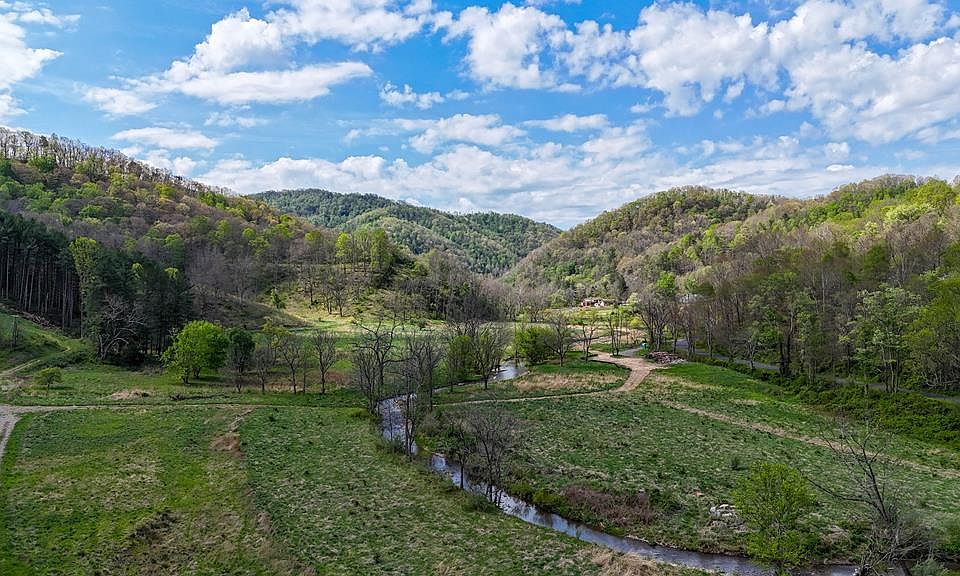 1st image of 2789 Dry Fork Rd