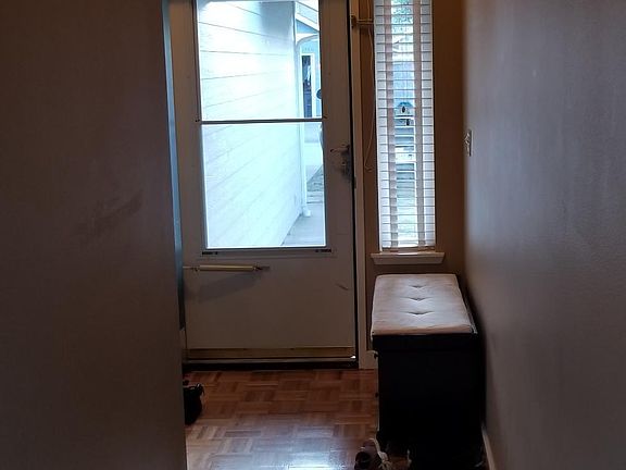 3rd image of 17515 27th Ave NE