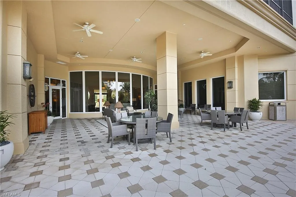 1065 Borghese Ln — Photo 4