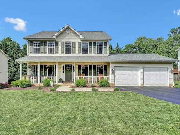 4848 Hickory Ridge Ct, Roanoke, VA 24018