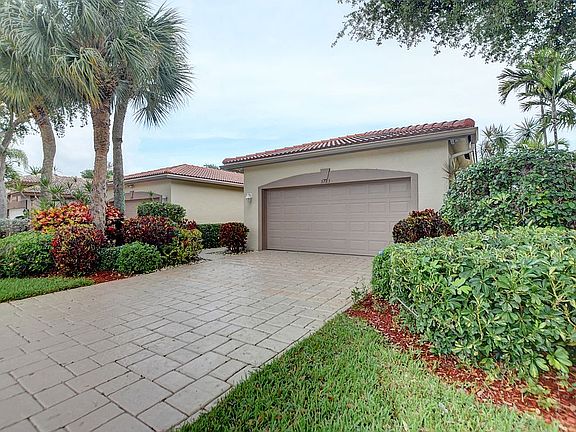 3rd image of 5783 Grand Harbour Cir