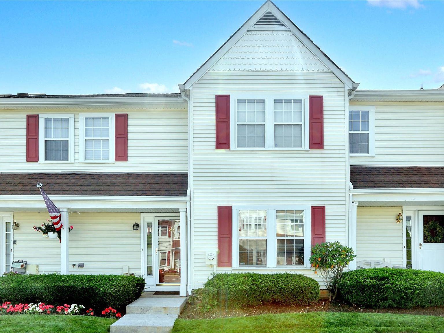 83 Stratford Green UNIT 83, Farmingdale, NY 11735 Zillow