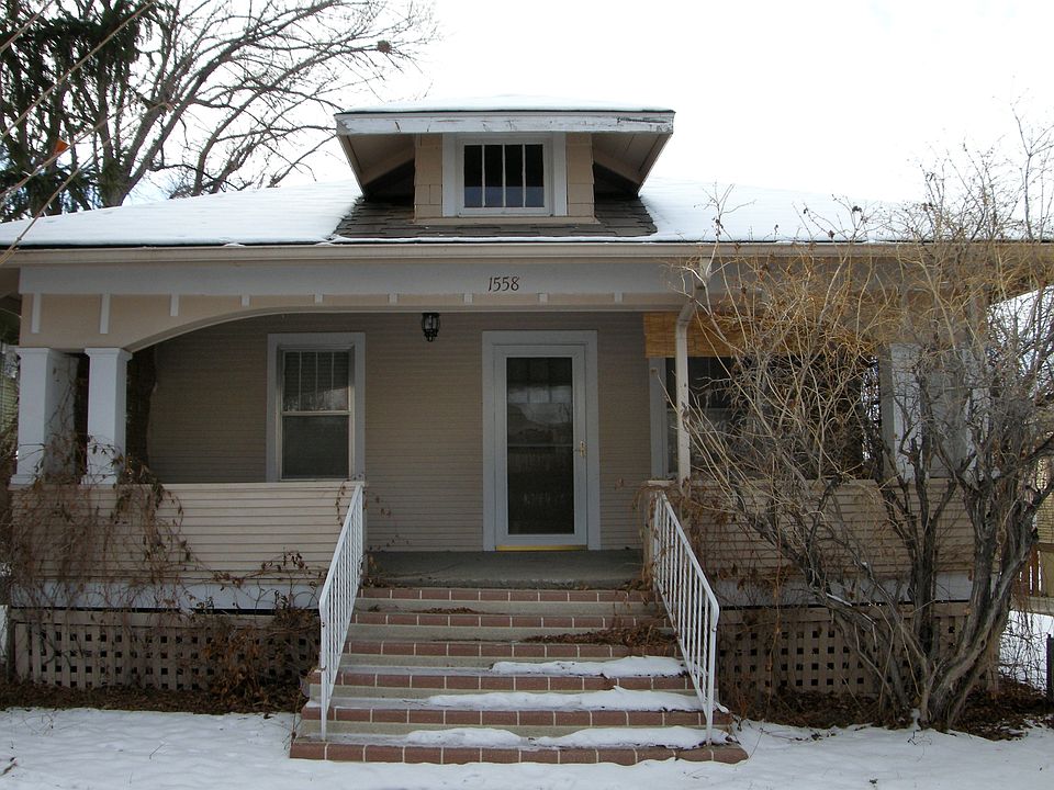 Front View of Home