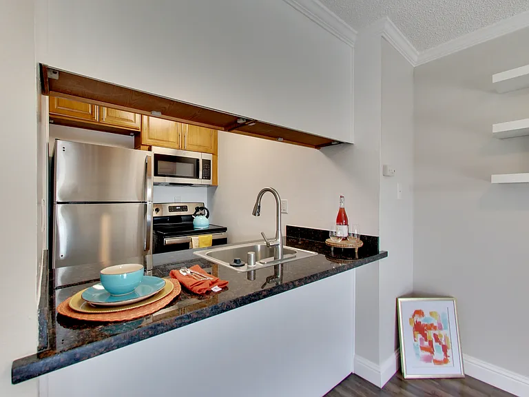 378 Van Buren - Renovated 2bed and 1bed units - Beautiful Building! — Photo 77