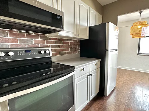 11850 Edgewater Dr Photo 1