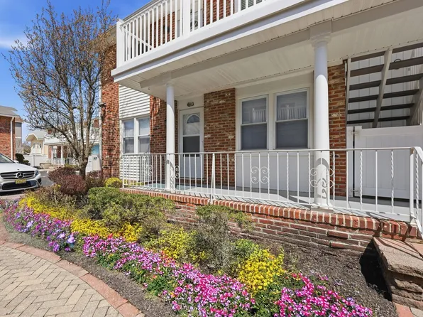 9711 Ventnor Ave APT 2C, Margate City, NJ 08402