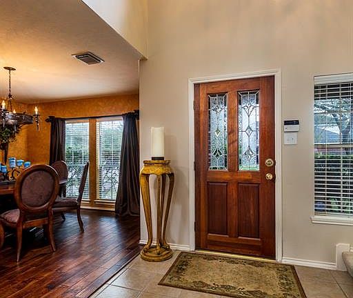 5th image of 2009 Misty Waters Ln