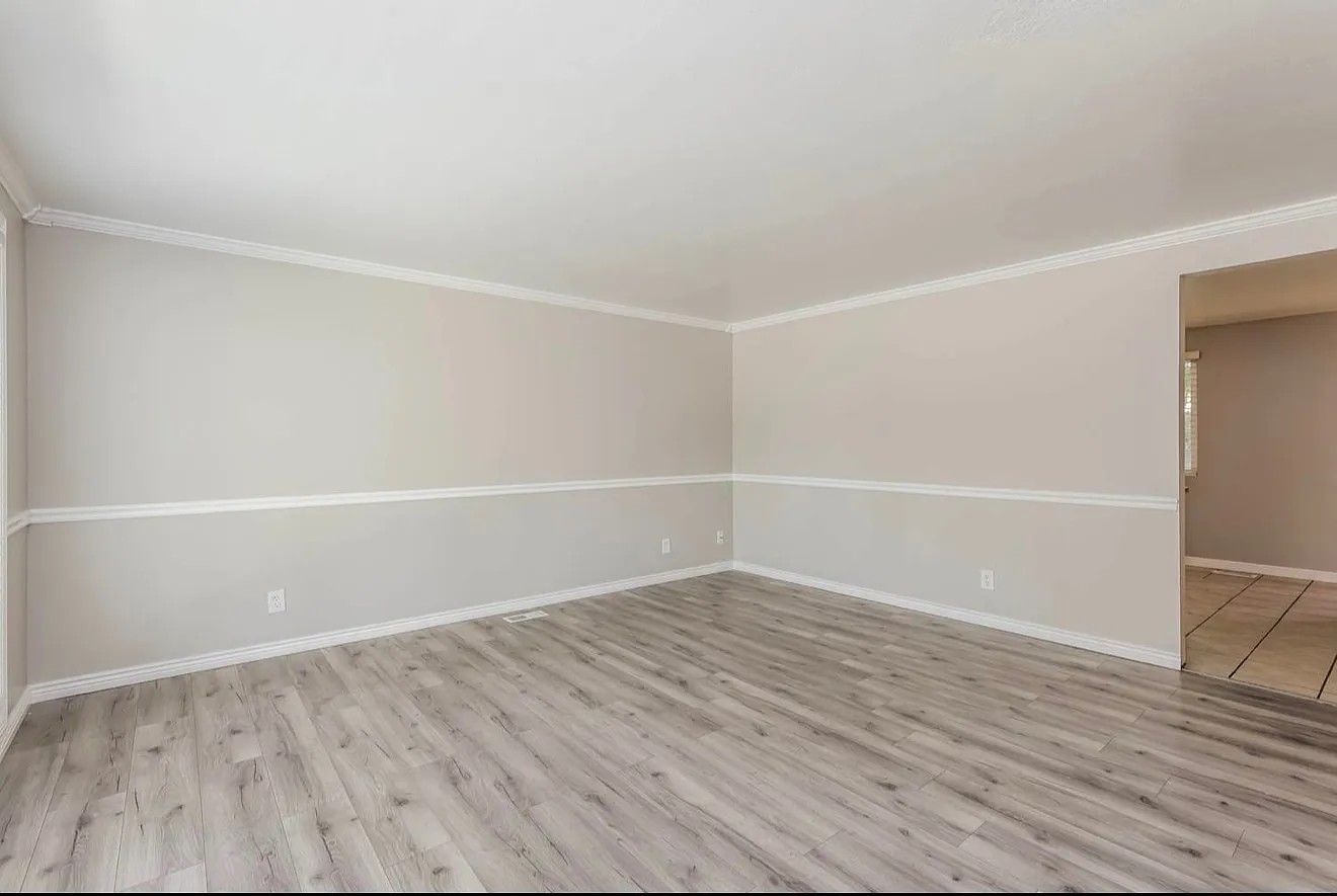 3 bed, 2240 sqft, $1,550 — Photo 2