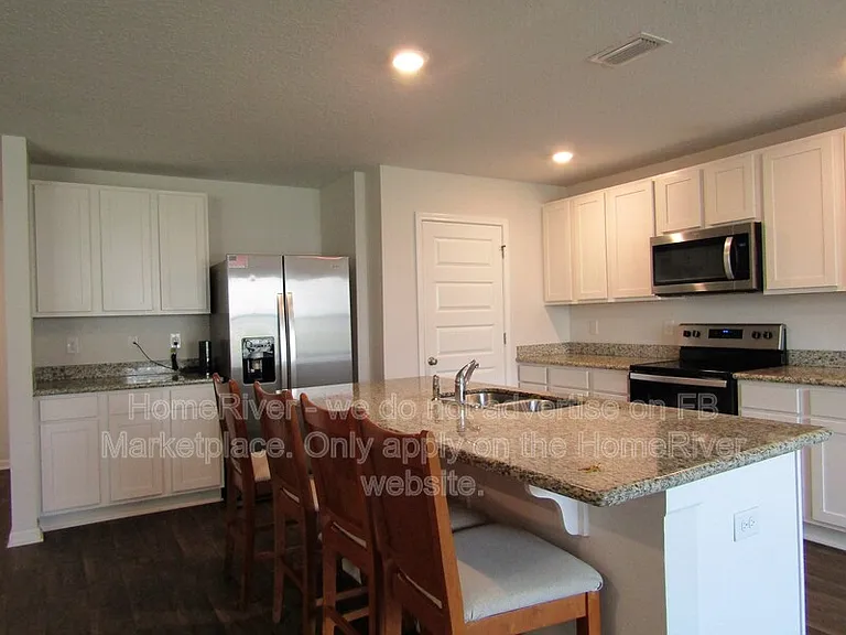 5578 Guinevere Ln — Photo 4
