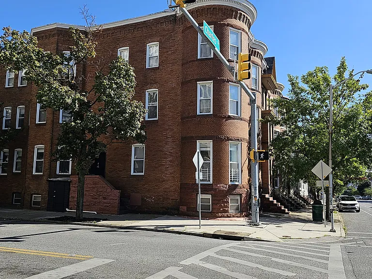 2647 N Charles St #1 — Photo 31