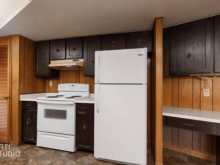 580 N 500 W — Photo 7