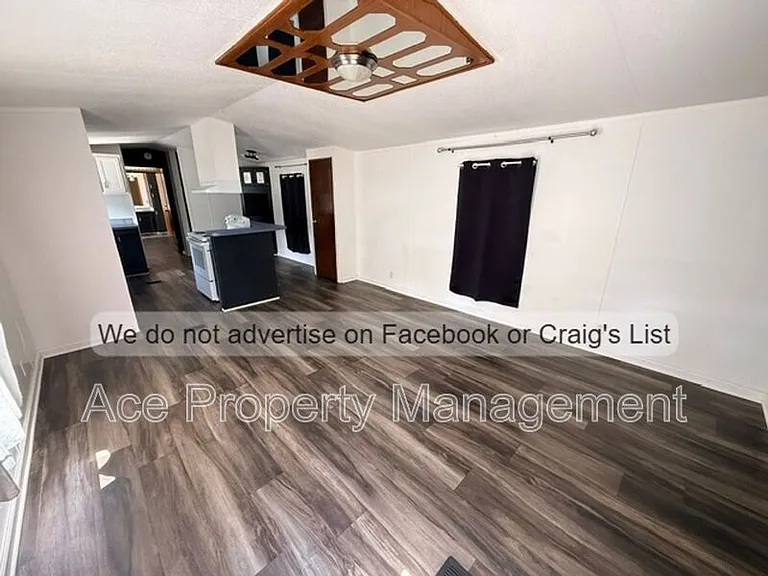 7136 Lee Ave — Photo 2