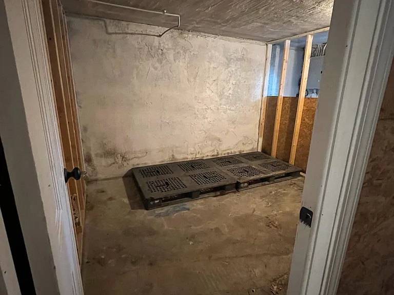 147 Lowell Ave — Photo 21