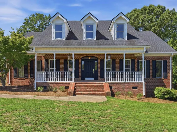 306 Forestglade Ln, Simpsonville, SC 29680