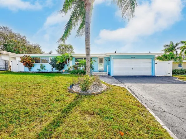 2032 Gatewood Dr, Largo, FL 33770