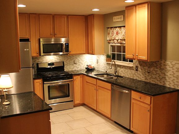 3rd image of 8132 Faircrest Ln