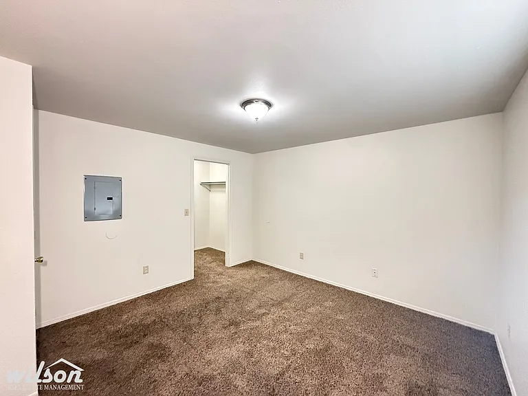 1101 Willow St — Photo 15