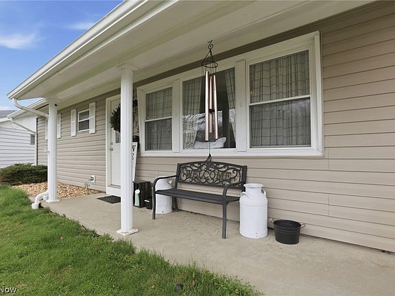 3rd image of 175 Andover Rd