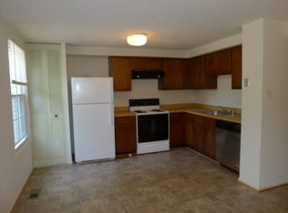 6518 Alexis Ln, Springfield, VA 22152