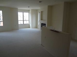 625 E Mifflin St UNIT 301, Madison, WI 53703