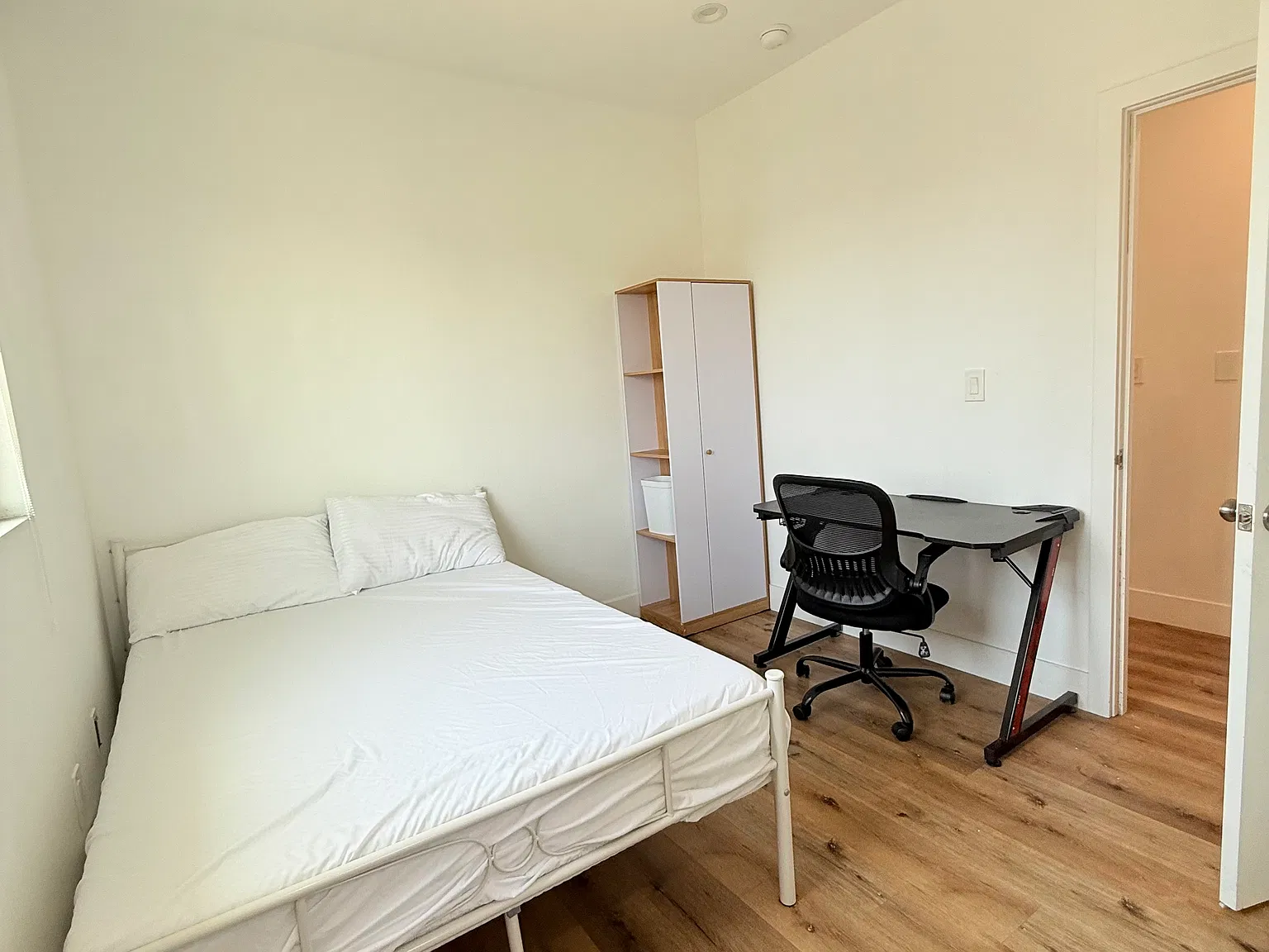 2 bed, $2,900 — Photo 4