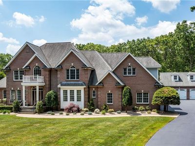 7 Josephine Dr, Smithfield, RI, 02917