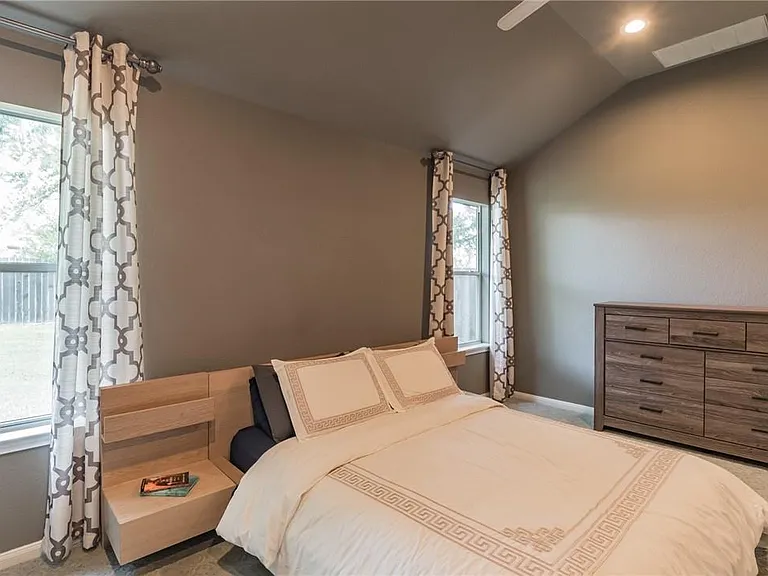 403 Rosedale Blvd — Photo 17
