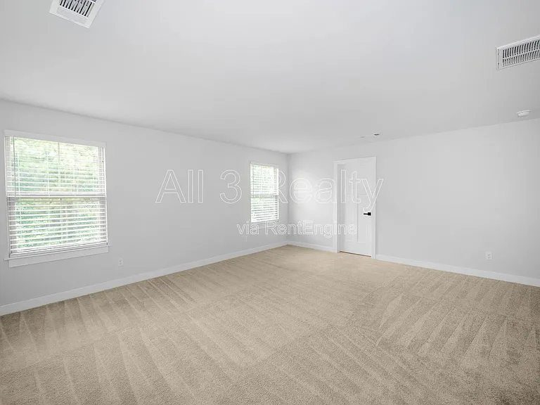 533 Daffodil Ln — Photo 15