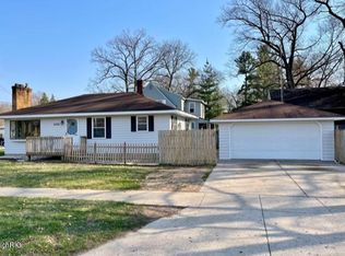 2408 38th St SW, Wyoming, MI 49519