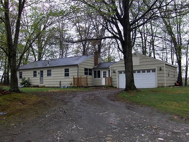 2nd image of 1013 B Millers Falls Rd